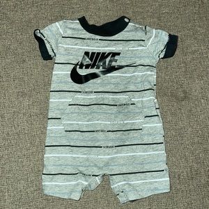 Newborn boys romper